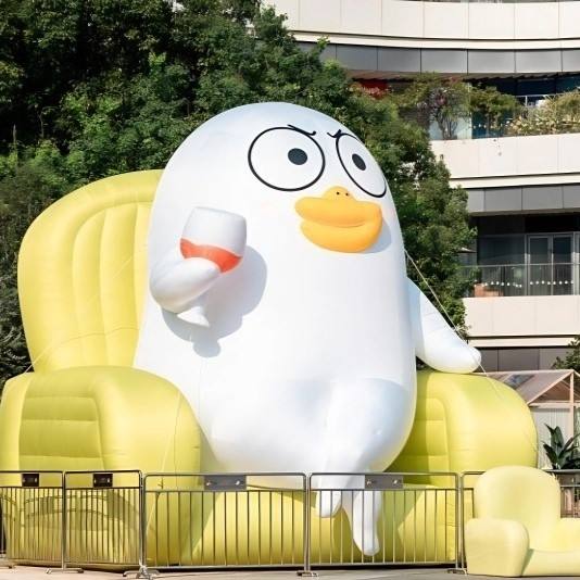 AT185848WQ Inflatable Castle Fabric PVC Coated Polyester Fabric Inflatable Water Park Material PVC Inflatable Mattress Material