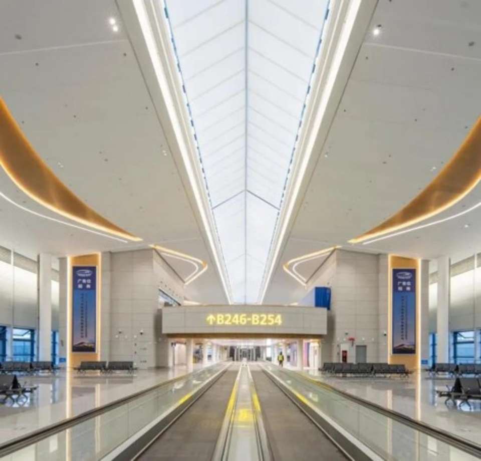 TL550 3500N PTFE Membrane Structure Airport/train Station Waiting Shelters Environmental Beautification Projects