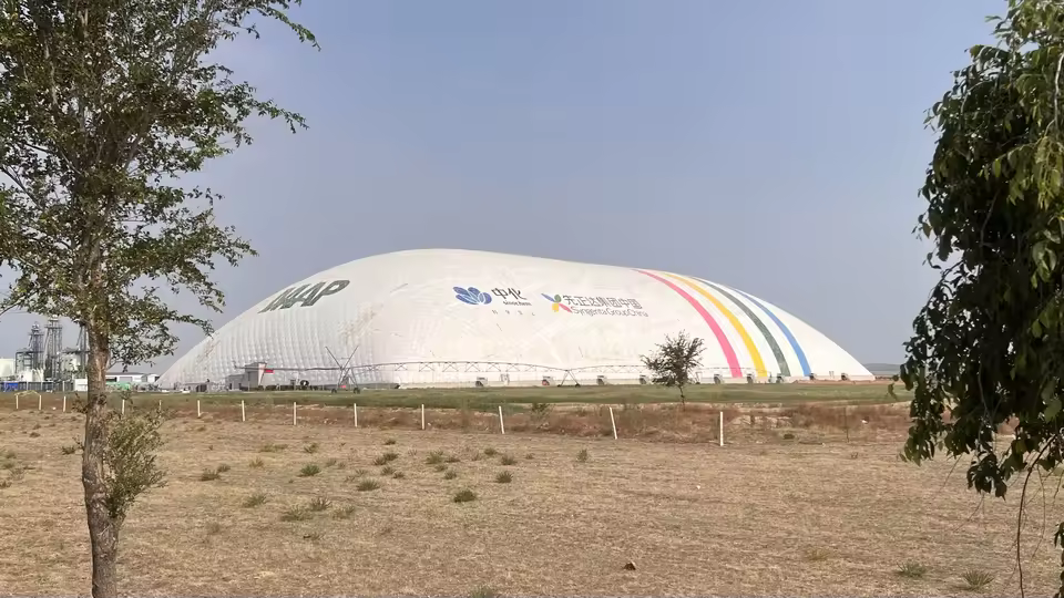 Airdome Project Flame Retardant Inflatable Membrane Tent for Tennis Court Soccer Sports Tensile Structure